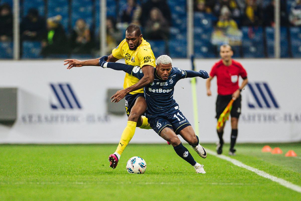 Умар Сако и Артур Гомес