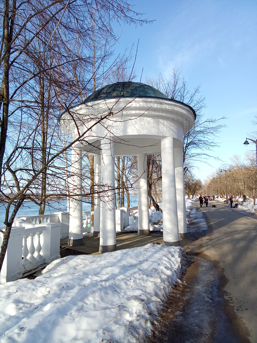 Ротонда на набережной