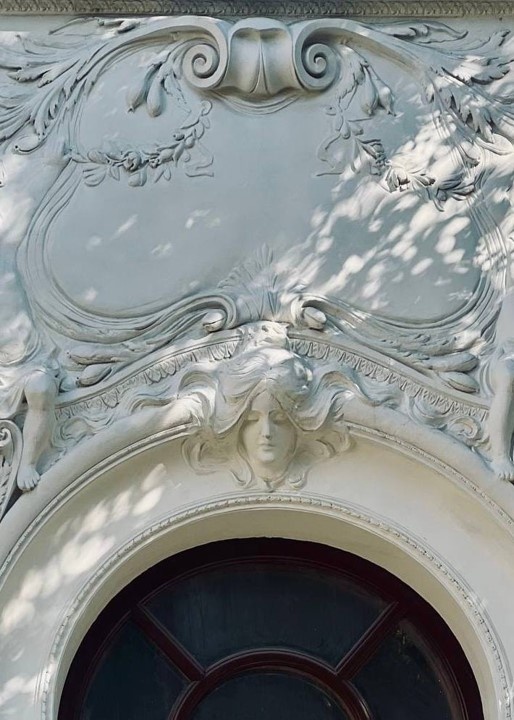 Лорелея на особняке Гутхейля. Пречистенски пер. 8 с.1. 1903, архитектор В.Валькот