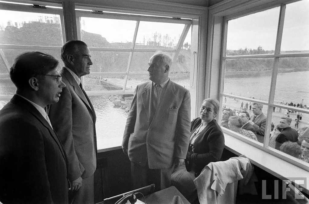 1959. Фотограф: Говард Сочурек Howard Sochurek