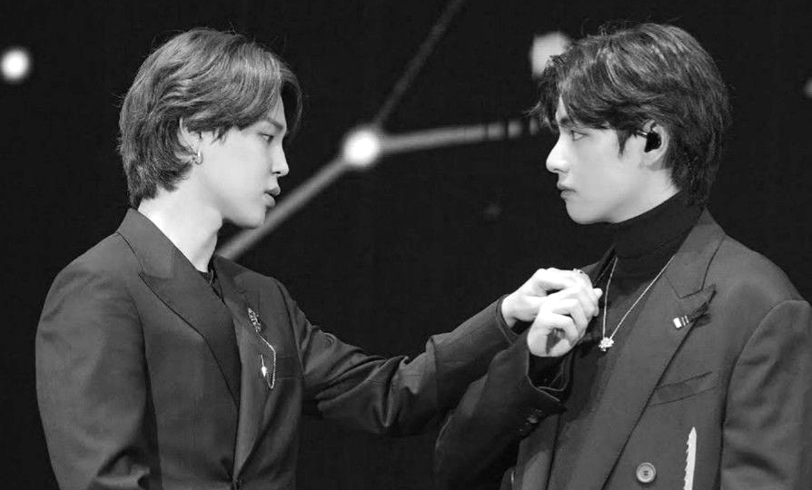 BTS: Что на самом деле стоит за масштабной травлей BTS?