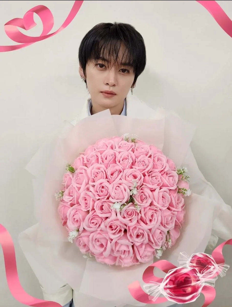 Ли Минхо, он же человек-мем. Вроде бы, снова хочет что-то сказать! 