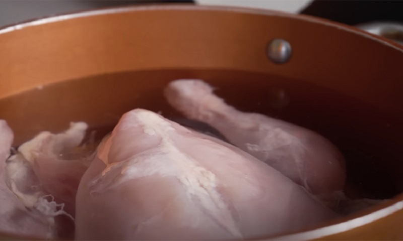 Чихиртма — душа грузинской кухни: как приготовить легендарный суп по традициям старого Тбилиси