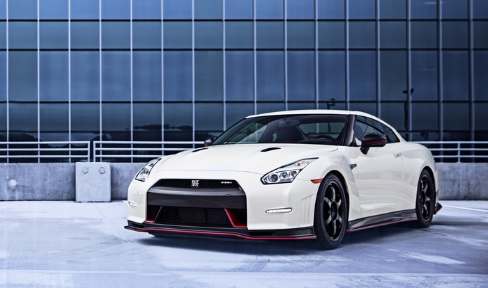 Nissan GT-R 2016 года достигала скорости 351 км/час. Фото: kolesa.ru