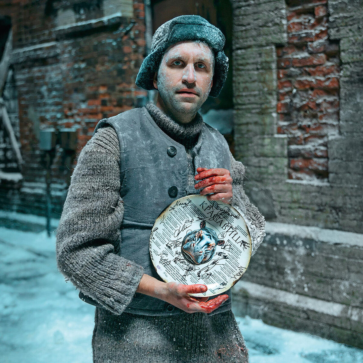    Иван Добронравов на съемках фильма «Красавица», 2025 год kinopoisk.ru