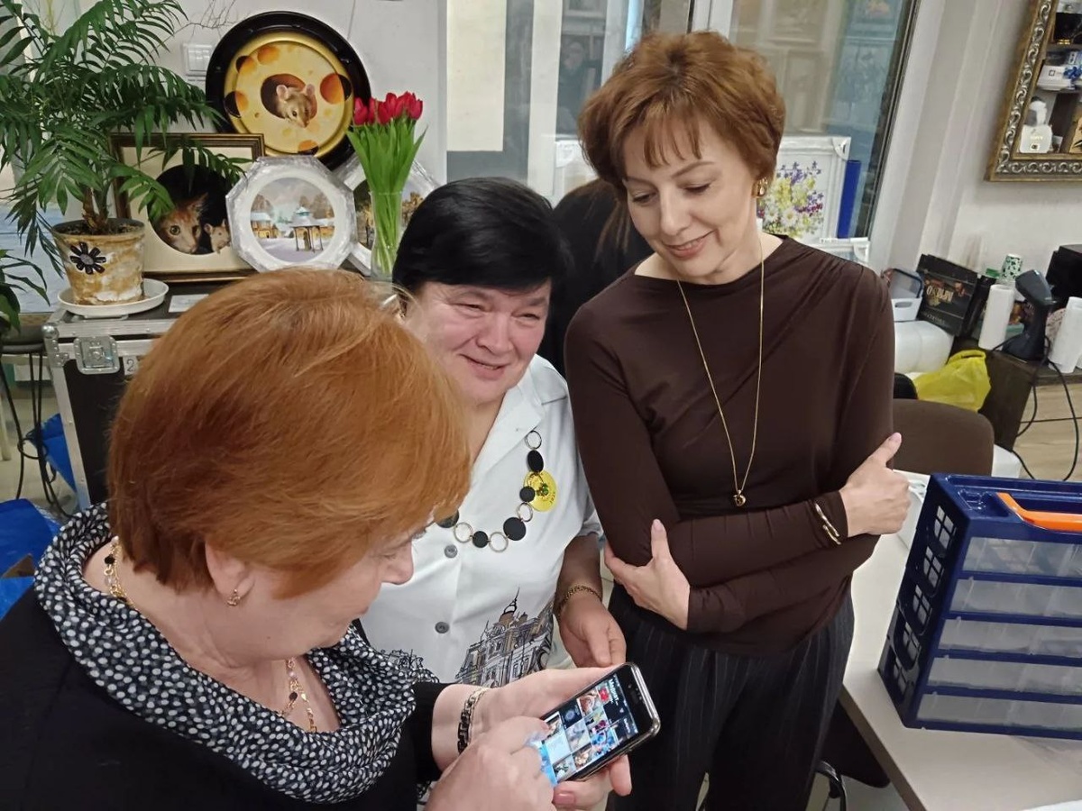 Знакомые, почти родные и новые лица беларусских вышивальщиц! 