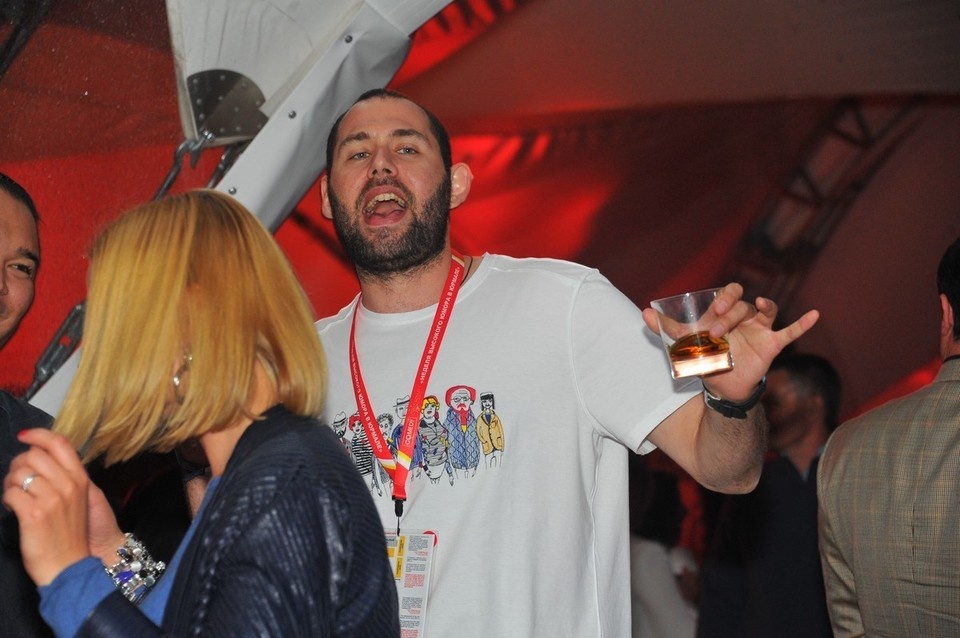    Семен Слепаков* сбежал в Тель-Авив Евгения ГУСЕВА