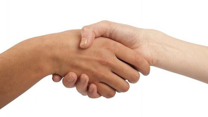    Что объединяет уважение, вежливость и тактичность? Фото: Marijus Auruskevicius Shutterstock.com