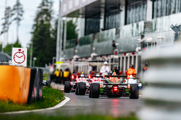NIKOLAY KOMAROV/SMP Karting   📷
