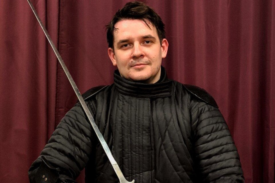    Попробовать себя в роли средневекового воина можно в Барнауле Егор КОВАЛЕВ