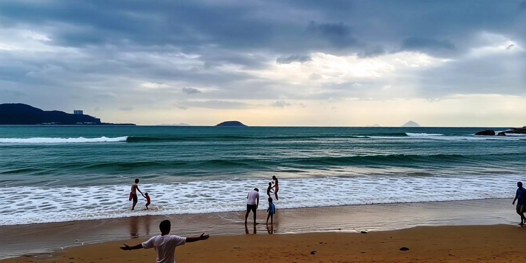 Март в Нячанге преподнес сюрприз: почему море сейчас не для всех и чем мы занимаемся вторые сутки под дождем