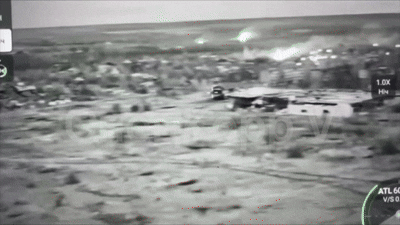    Прилёты из РСЗО по позициям ВСУ в Константиновке - кадры с вражеского дрона. Видео: verumreactor