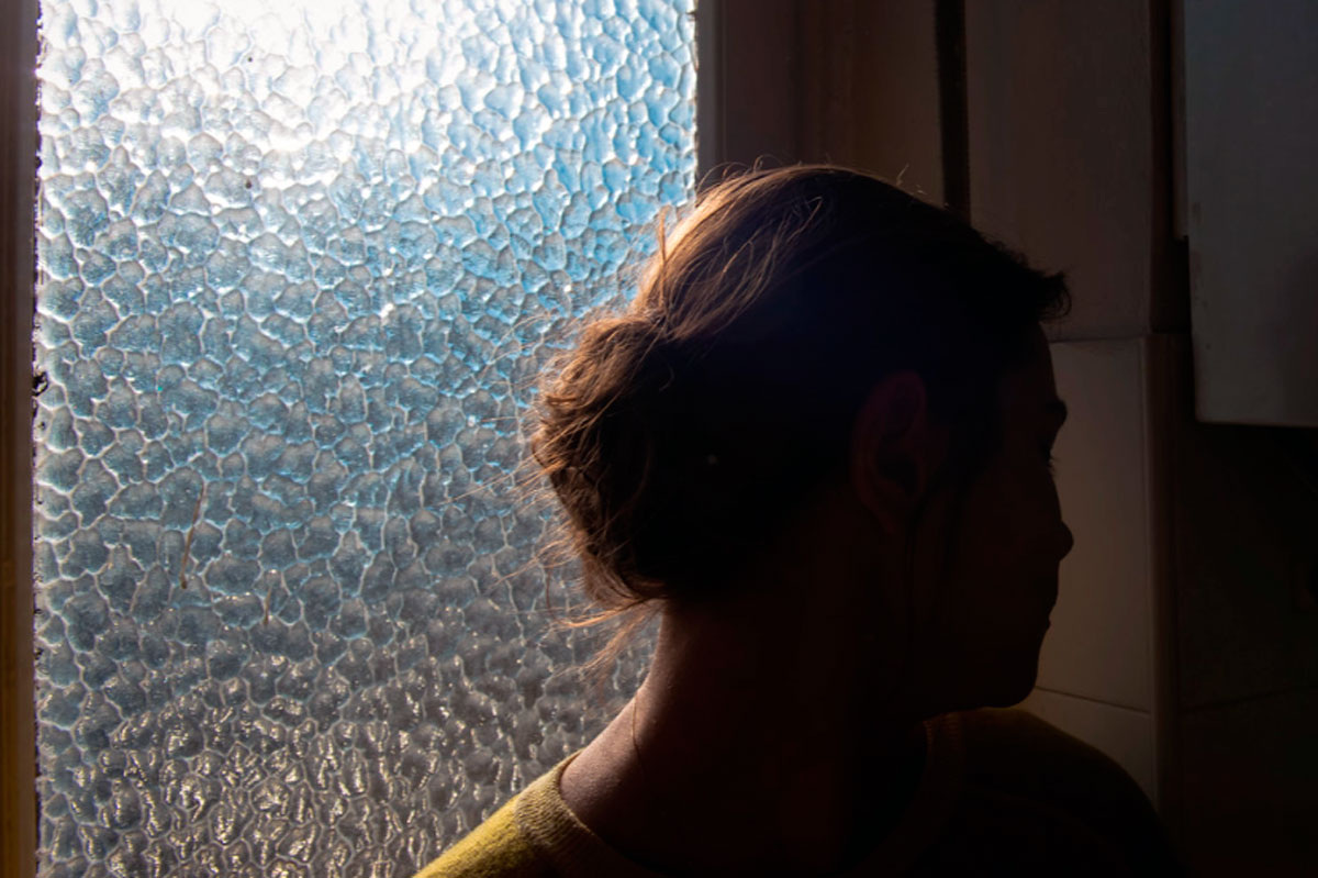 Нарцисс убегает от болезненной внешней среды