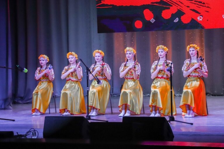    Два коллектива из Кваркенского района блеснули на фестивале Студвесны Мария Чалкина