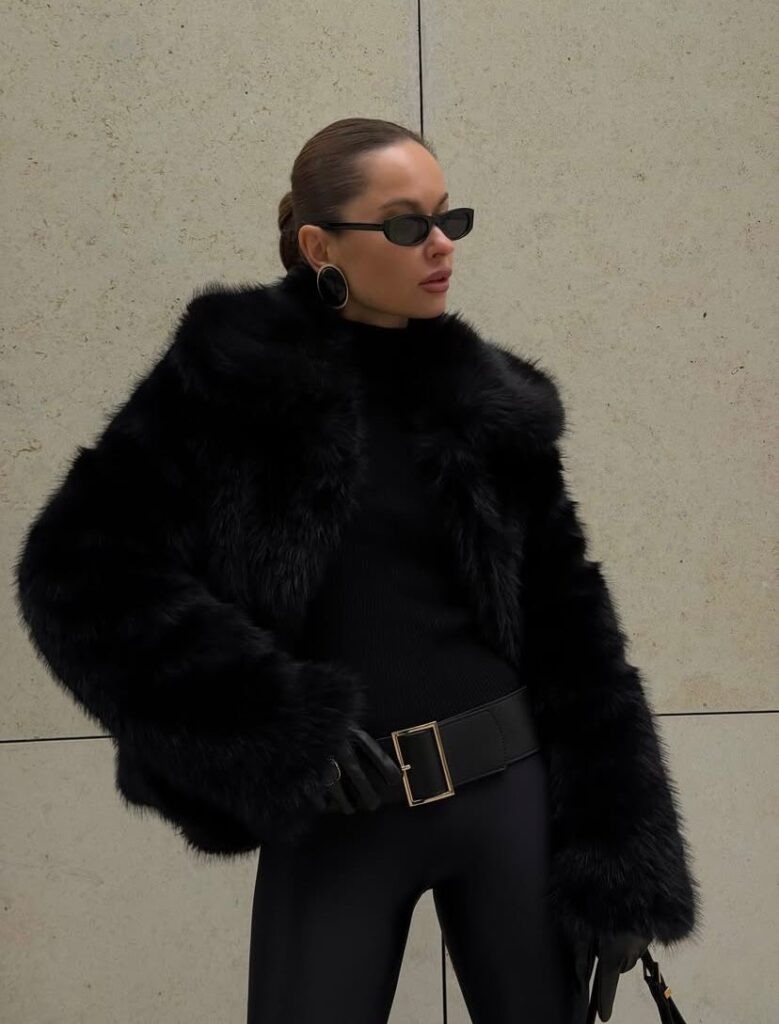    sekrety-stilya-monohromnyj-luk APOLINÉIZI