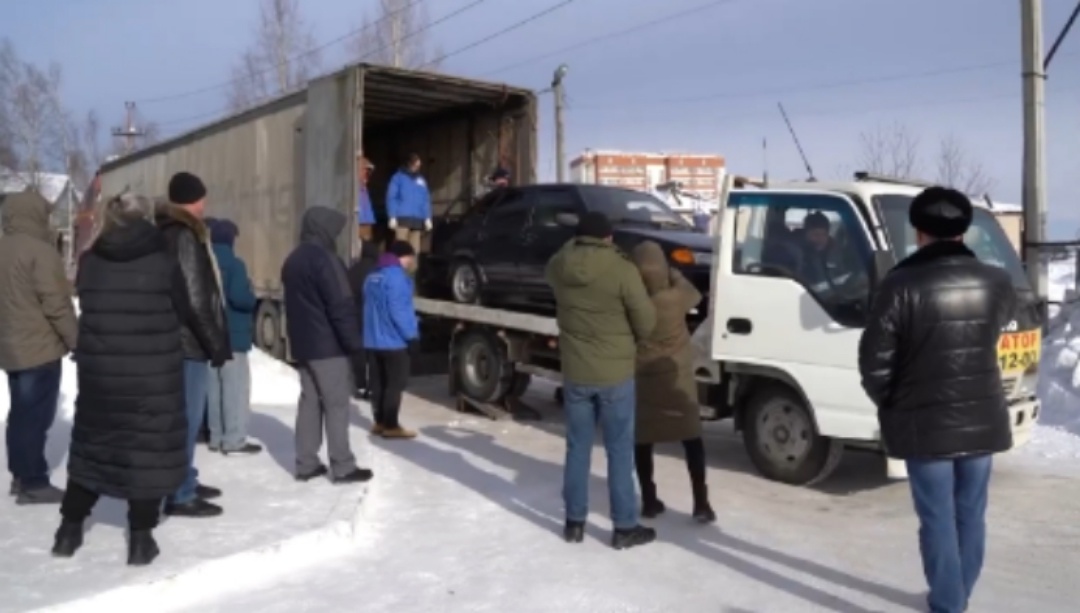    Жители Нягани направили в зону СВО второй в этом году гуманитарный конвой