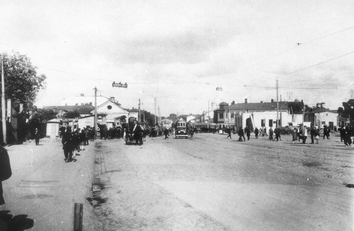 📷 Фото 2: Старое фото Дорогомиловской заставы (XIX век).