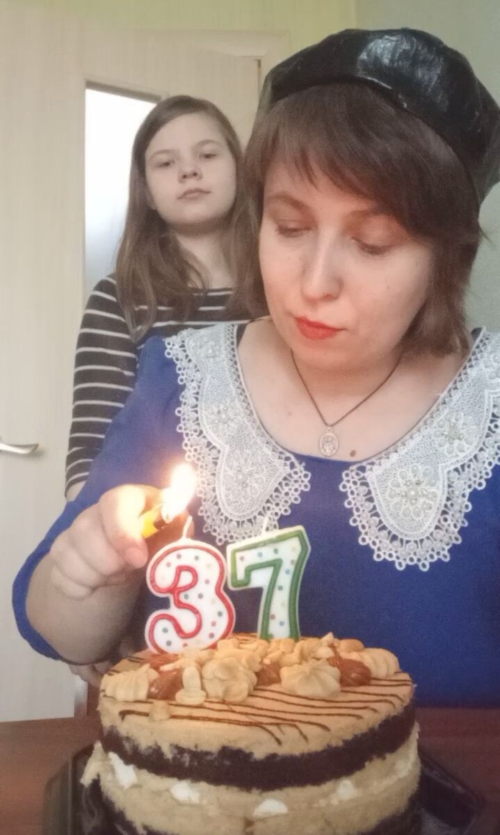 Евгения Саженцева с дочкой 