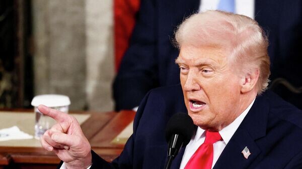    © REUTERS Kevin Lamarque