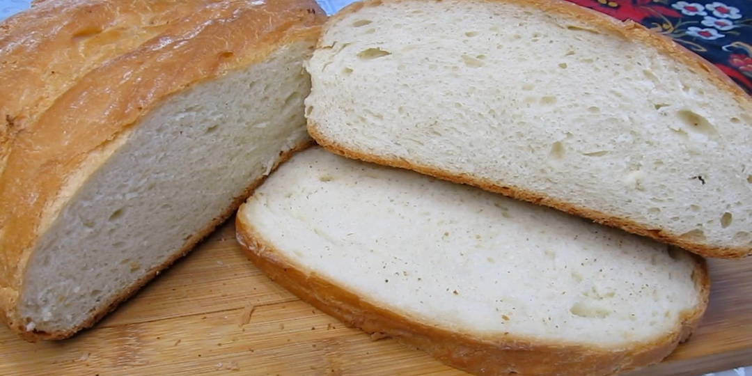 Это тесто - настоящее открытие! Никаких подгоревших корок, сырого мякиша. Хлеб выпекается идеально, это просто находка!