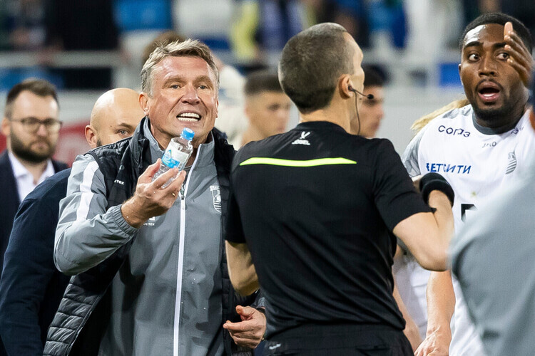 Бывший арбитр РПЛ рассказал, могут ли Талалаева дисквалифицировать на месяц после потасовки в матче с ЦСКА