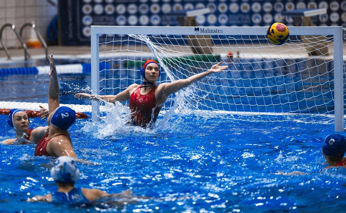    «Югра» обыграла питерскую «Диану» в чемпионате женской Евразийской ватерпольной лиги