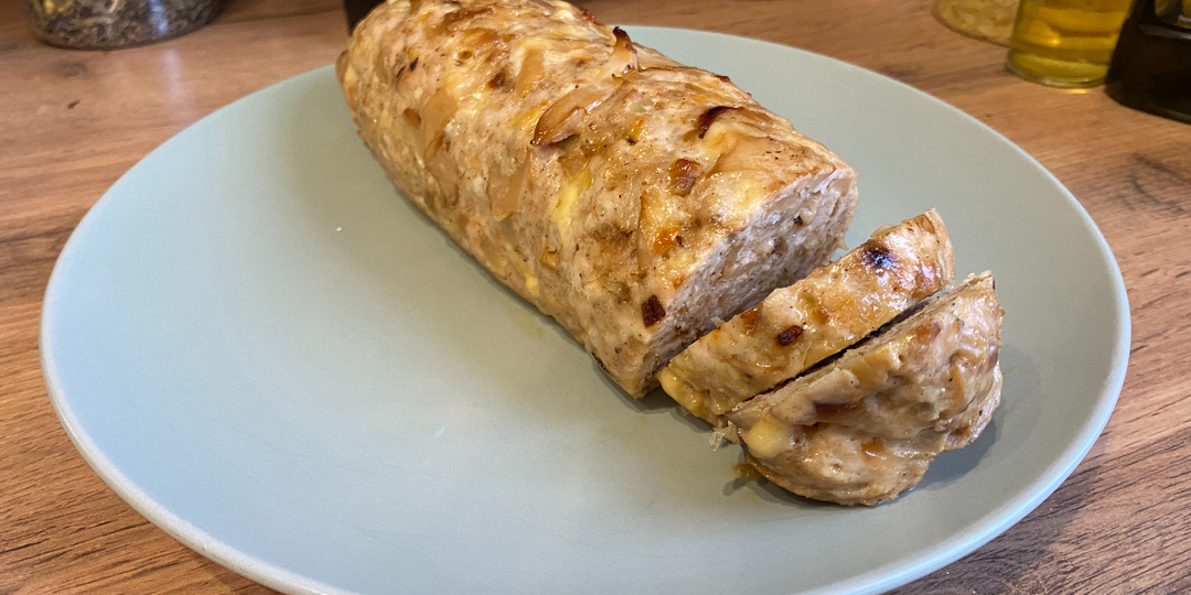 Рулет из мяса индейки