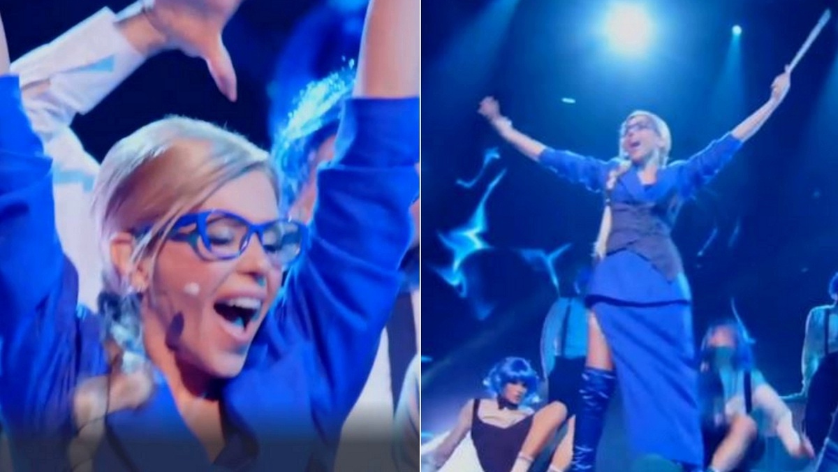 Анастасия Макаревич выбрала «Цвет настроения синий» 