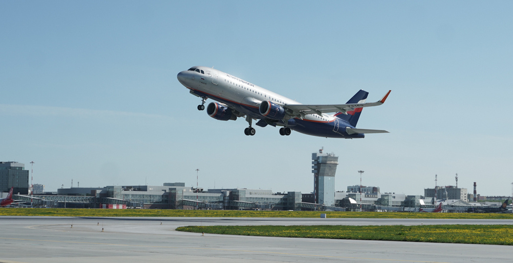 Самолёт Екатеринбург – Бангкок экстренно вернулся в аэропорт вылета