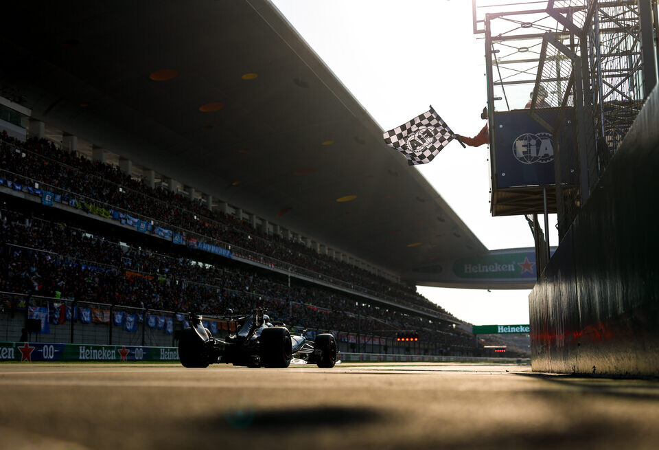    Личный зачет и Кубок конструкторов Формулы 1 2026 после Гран При КитаяLAT Images / Mercedes