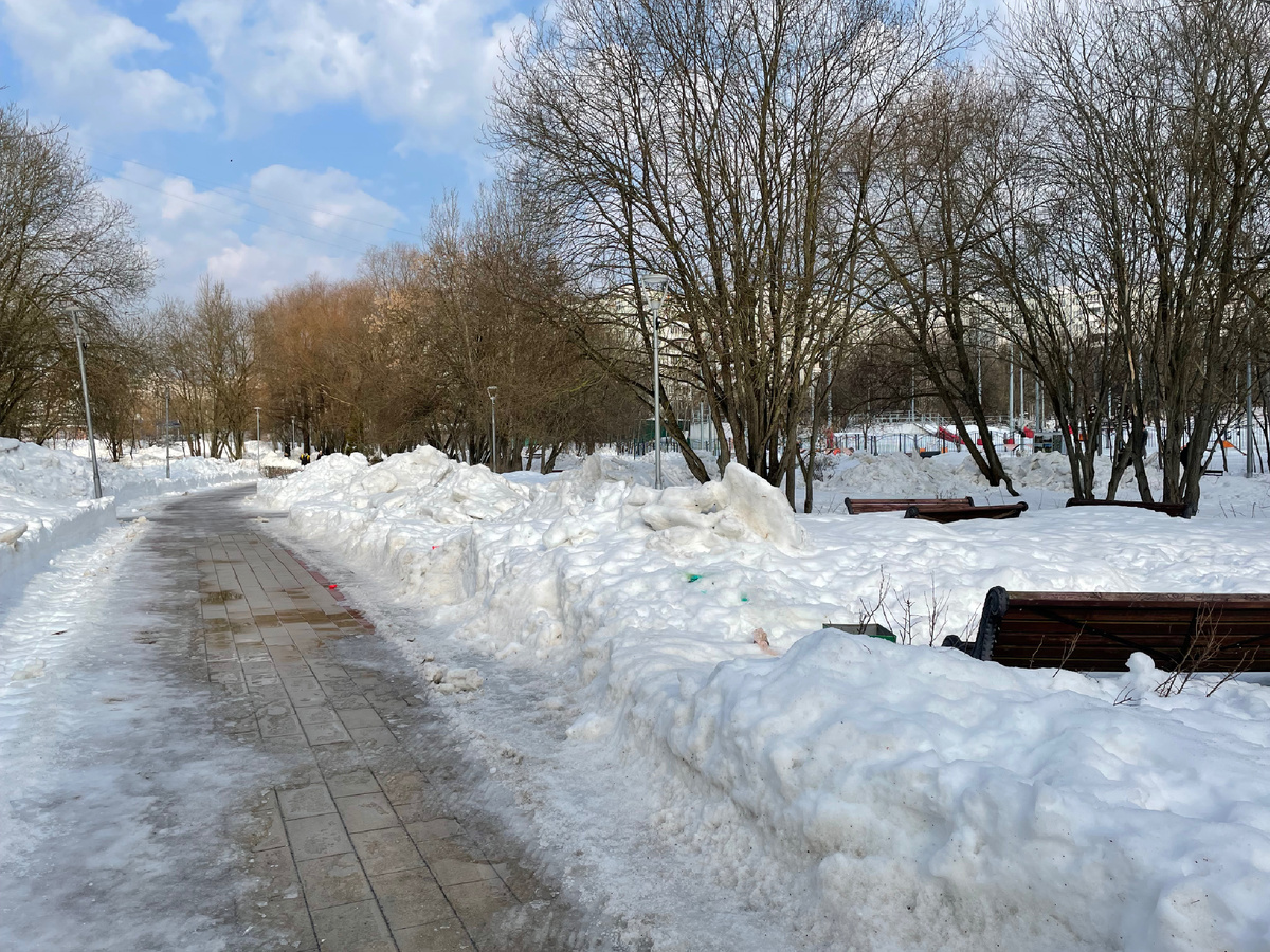 А это просто продолжение этой дороги