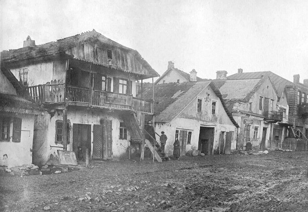 Традиционные еврейские жилища - штетлы, где проживали ашкеназы. Фото из открытого доступа