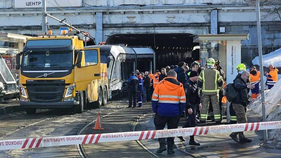     Количество пострадавших в ДТП с трамваями в Москве увеличилось до 18 ИЗВЕСТИЯ