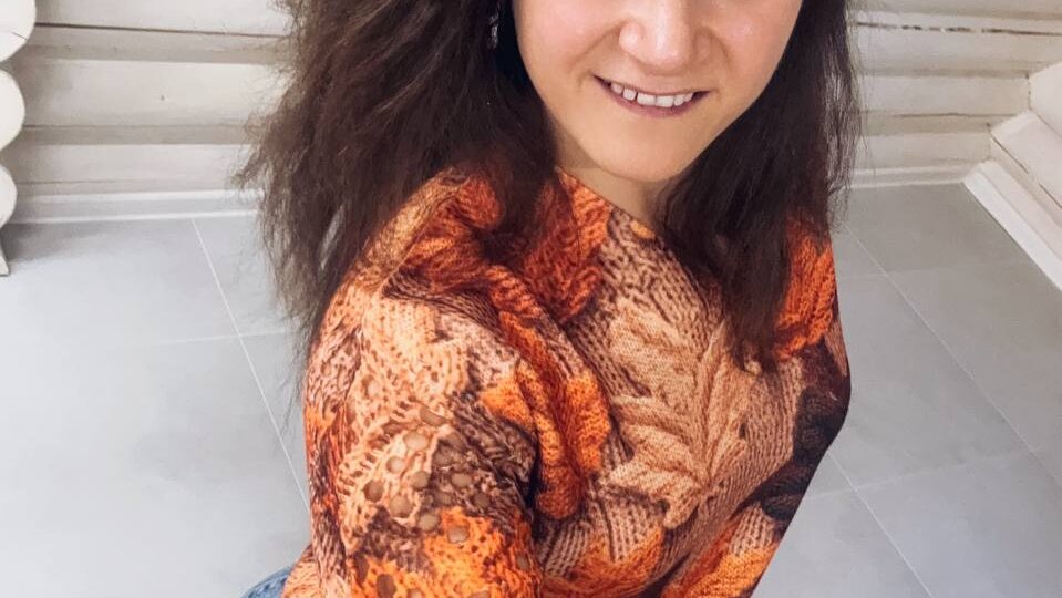 🧏‍♀️🧡 Саморазмышление перед сном похоже на лёгкую разминку для сознания: оно освобождает накопившееся напряжение, снимает эмоциональные