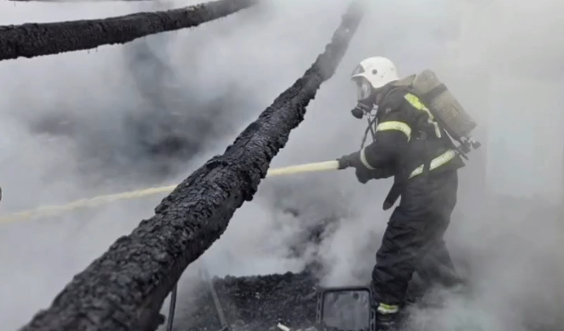 В Апастовском районе Татарстана на пожаре погибли мужчина и подросток