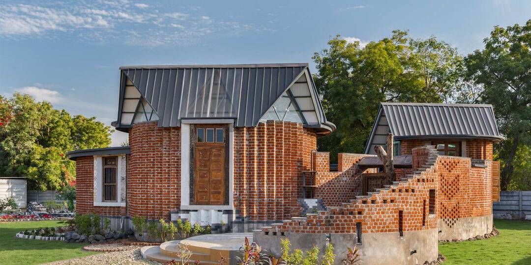 Новое интересное: Органический кирпичный дом и ещё 6 современных домов