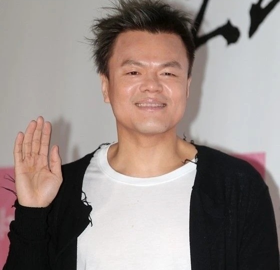 Оснаватель JYP Entertainment Пак Джинён покинул свой пост