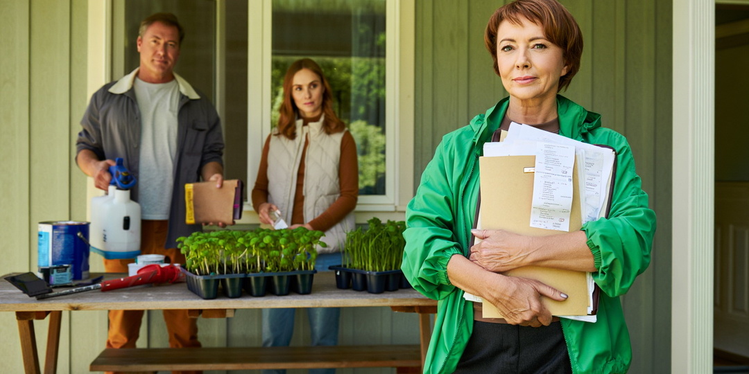 Муж пустил сестру на дачу на всё лето. Я достала чеки за 20 лет ремонта