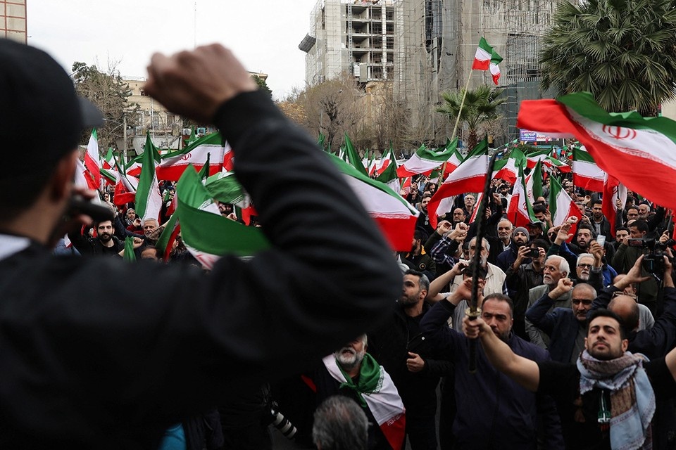    Арагчи: новый верховный лидер Ирана здоров и контролирует ситуацию в стране REUTERS