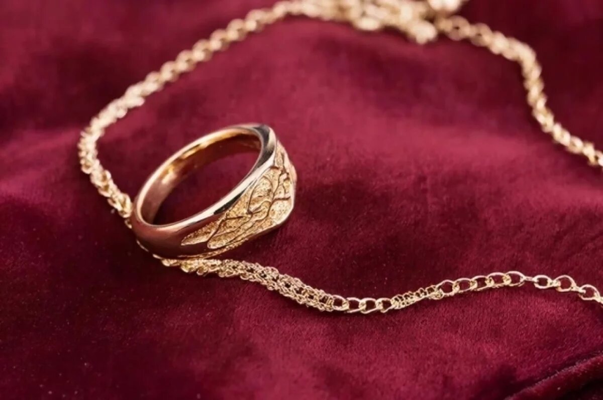    В Шахтах сотрудница ломбарда попалась на мошенничестве