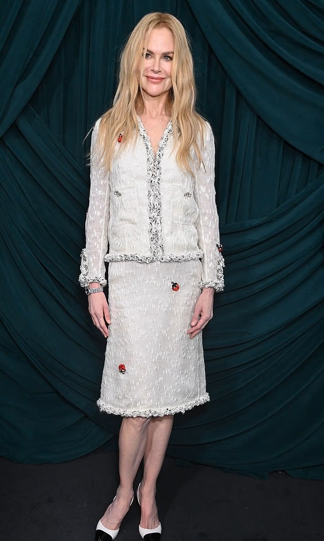    Николь Кидман на ужинеСоцсети