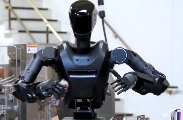    На фото: Человекоподобный робот-солдат Phantom MK-1. / Кадр из видео