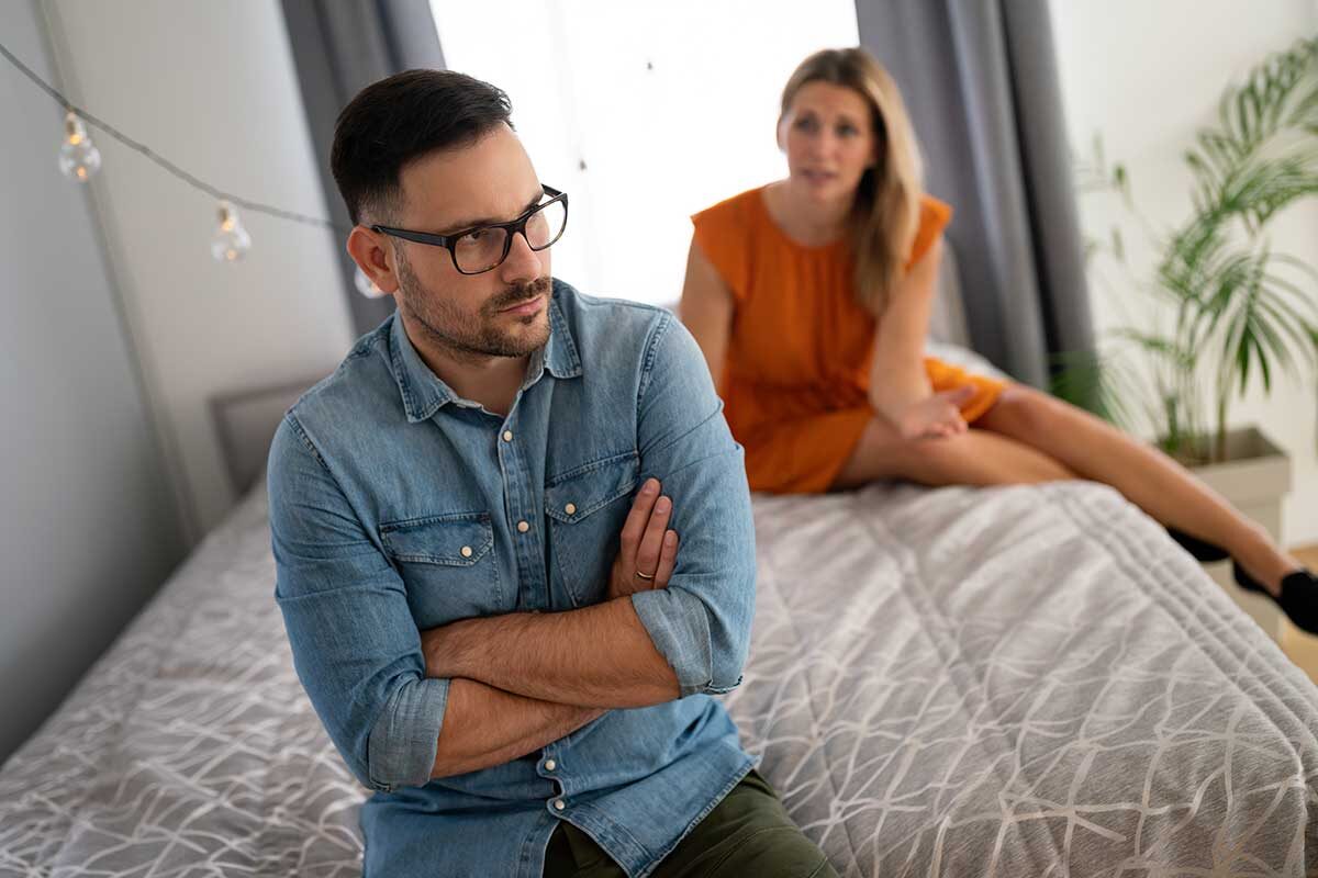 Фото с сайта: https://www.psicoactiva.com/blog/infidelidad-causas-y-factores-que-la-originan/