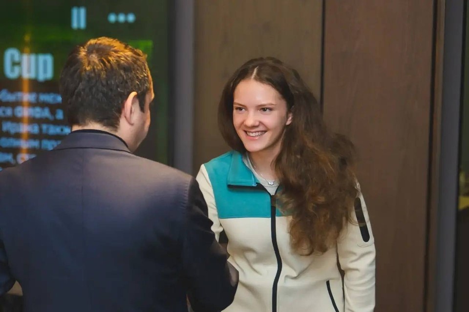    Спортсменка поблагодарила губернатора за поддержку и внимание к развитию спорта. Фото: t.me/pmo51
