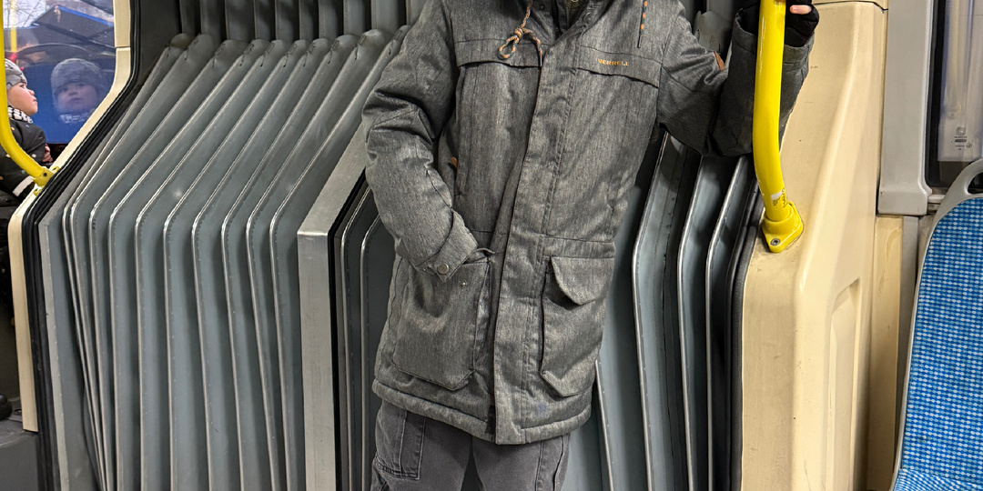 Мне всё равно”. Ребёнок отказывается делать уроки — что делать маме, чтобы не орать