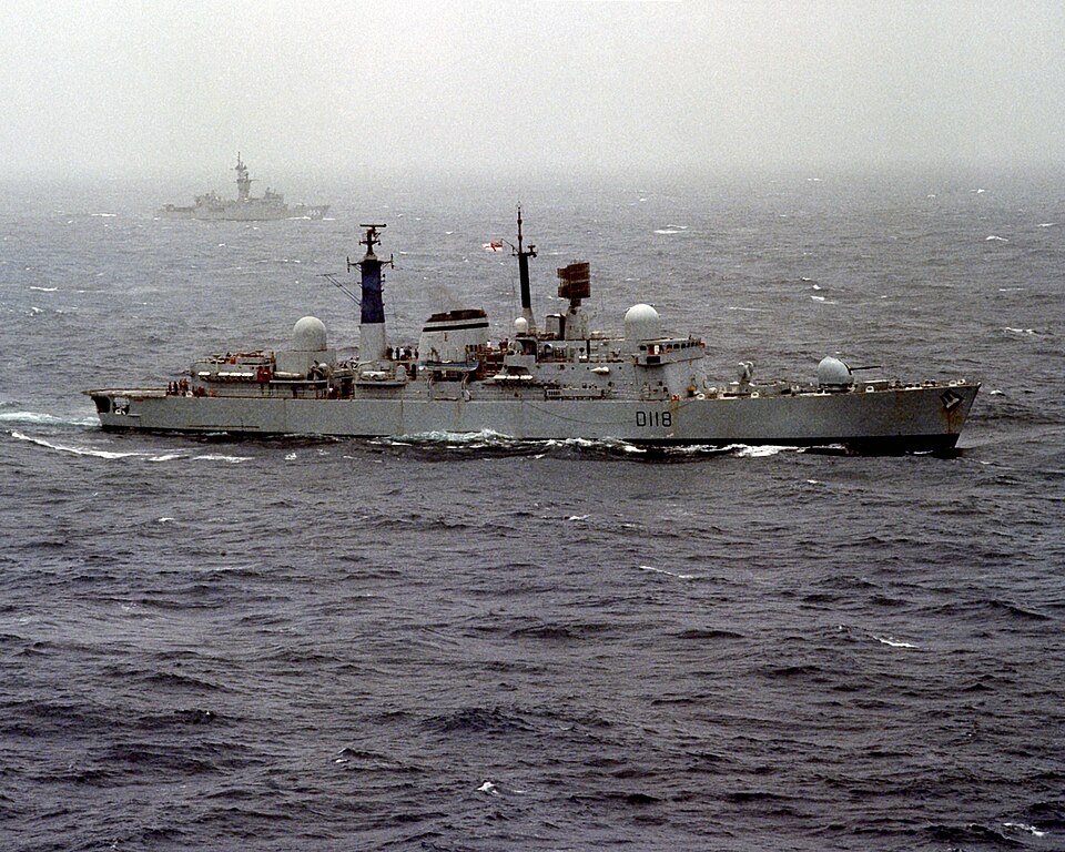 «Ковентри» (англ. HMS Coventry) — эскадренный миноносец типа 42 (Sheffield-class) Королевского военно-морского флота Великобритании. Был заложен на верфи компании Cammell Laird and Company, Limited в Биркенхеде 29 января 1973 года, спущен на воду 21 июня 1974, введён в экспулатацию 20 октября 1978. Был потоплен самолётом A-4 Skyhawk ВВС Аргентины 25 мая 1982 во время Фолклендской войны