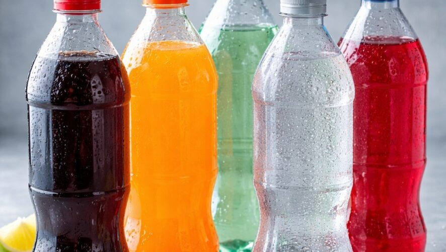 Ученые предупреждают: сладкие газировки и энергетики могут вызывать зависимость