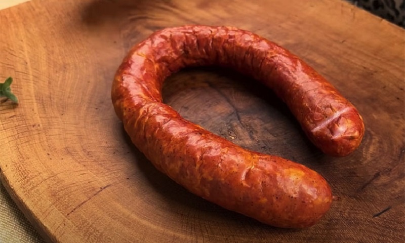 Ленивое мясное рагу с сосисками: быстрый рецепт для тех, кто ценит вкус и время