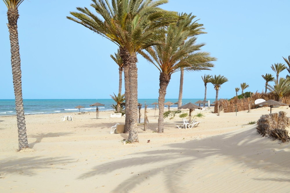 Пляж курорта