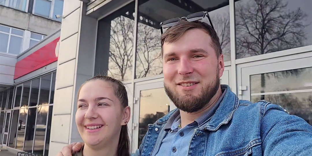 Забрали сына прямо с урока и уехали в аквапарк. А на следующий день разгружали 10 кубов дров